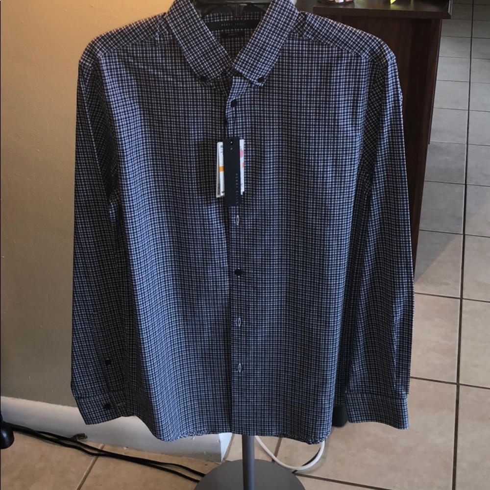 Perry Ellis Button Down Stretch